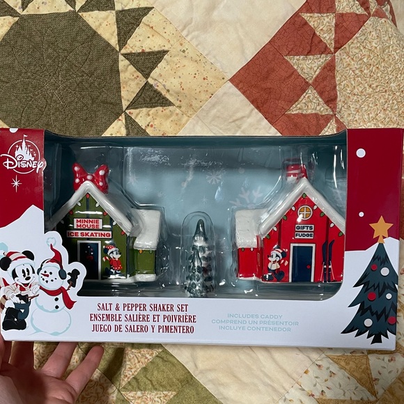 Mickey and Minnie Mouse Holiday Salt and Pepper Set - Picture 2 of 9